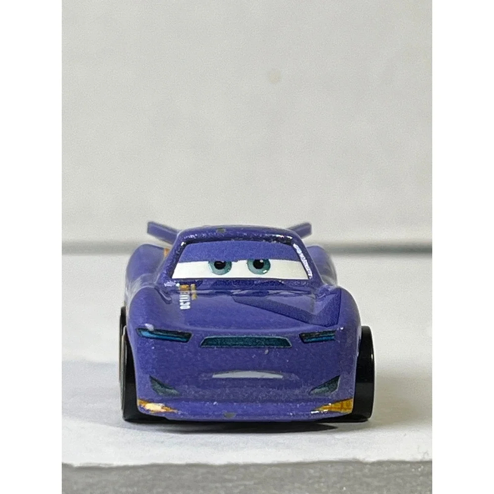 Disney Pixar Cars Mini Racers Lightning McQueen Luigi Bobby Swift Mattel Diecast